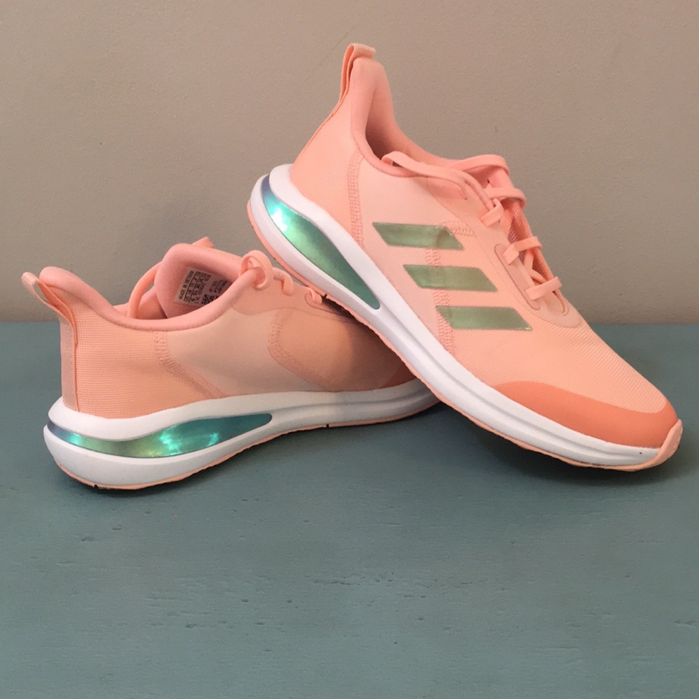 Girls Coral Adidas Fortarun Shoes youth sz 6